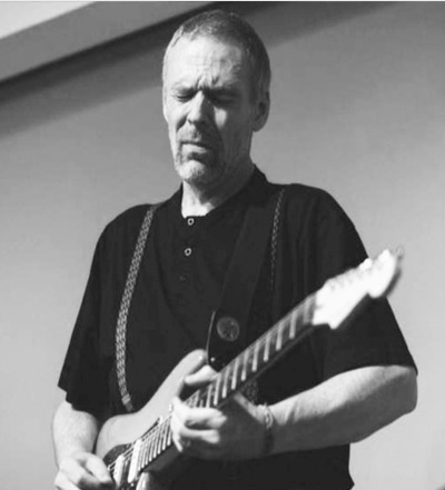 Roland Frey Guitarre und Gesang