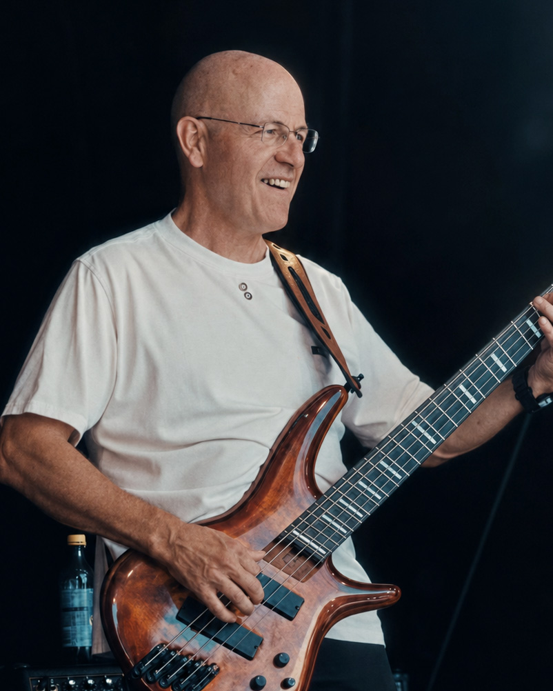 Jürg Möckli Bass